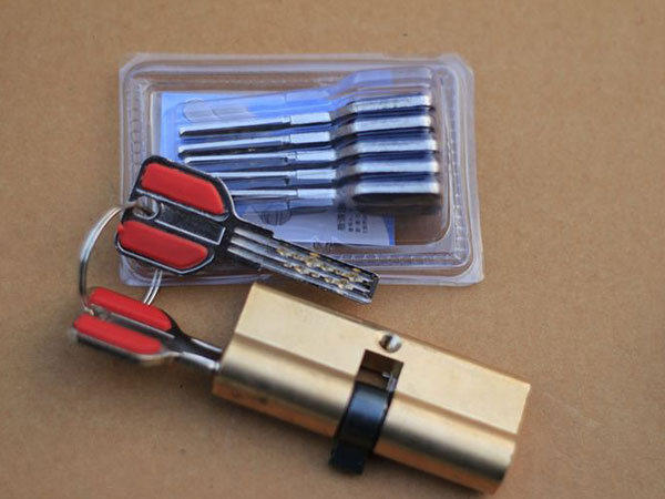 蓝田24小时上门开锁公司